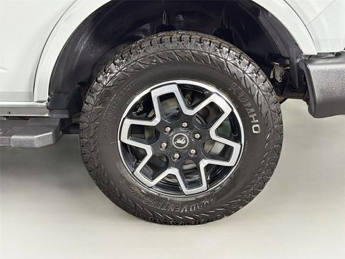Used 2023 Ford Bronco Outer Banks image 29