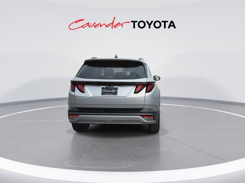 Used 2025 Hyundai Tucson SEL FWD image 7