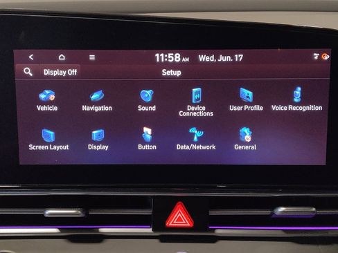 Used 2024 Hyundai Elantra SEL FWD image 25