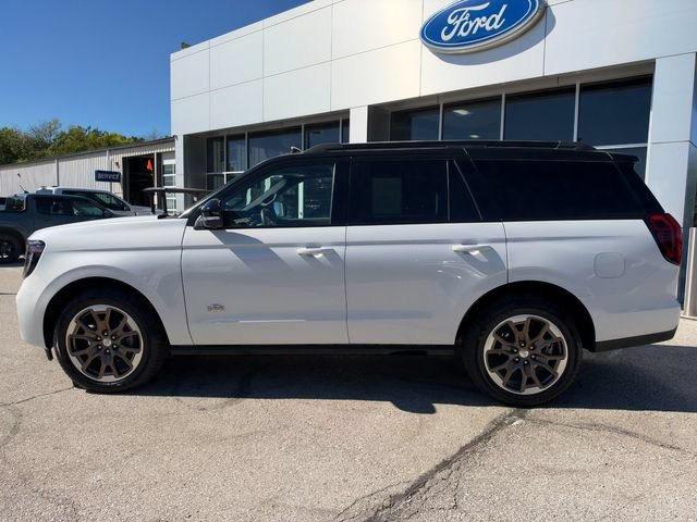 Used 2026 Ford Expedition King Ranch AWD/4WD image 4