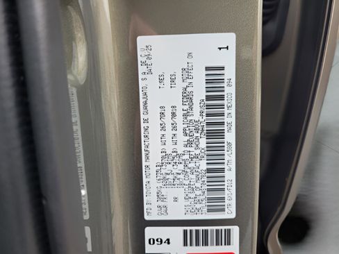 Certified 2025 Toyota Tacoma TRD Off-Road image 22