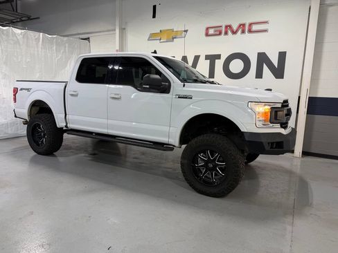 Used 2020 Ford F150 XLT w/ Equipment Group 302A Luxury AWD/4WD image 2