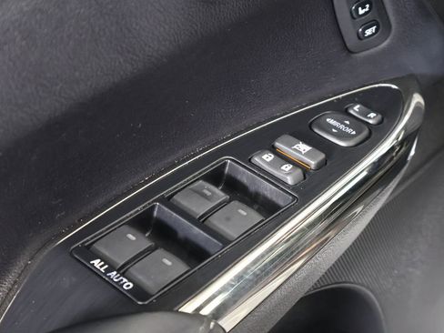 Used 2014 Toyota Avalon Limited FWD image 17