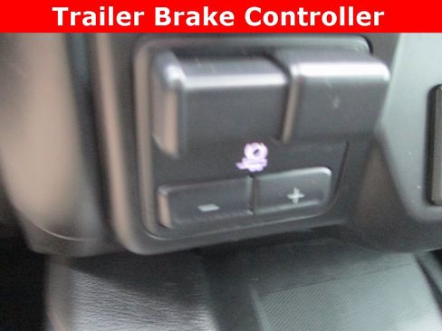 Used 2020 GMC Sierra 2500 AT4 w/ AT4 Premium Package image 17