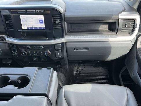 Used 2024 Ford F250 XL w/ FX4 Off-Road Package image 18