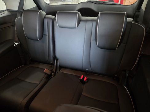 New 2026 Honda Odyssey Touring image 9
