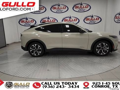 Used 2025 Ford Mustang Mach-E Select image 9