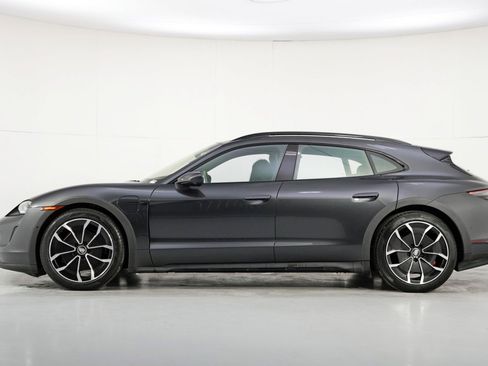 Used 2023 Porsche Taycan 4S w/ Performance Package image 9