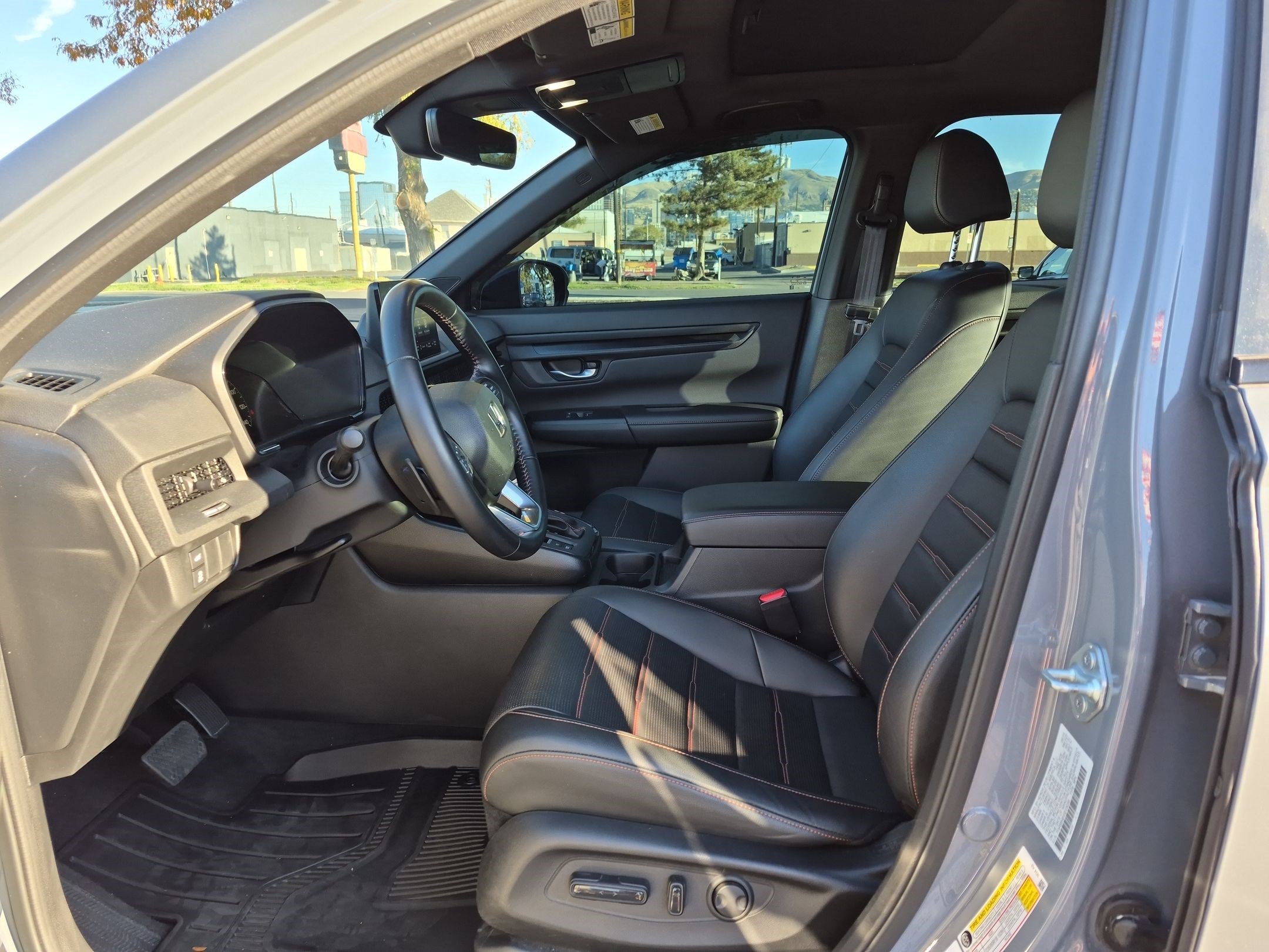 Used 2025 Honda CR-V Sport-L image 17