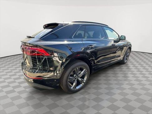 Used 2026 Audi Q8 Premium w/ Convenience Plus Package AWD/4WD image 2