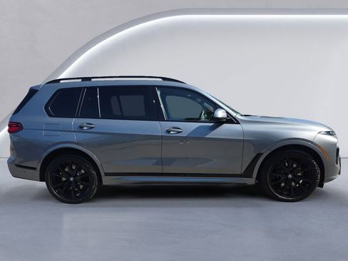 New 2026 BMW X7 xDrive40i image 3
