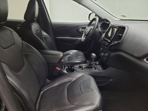Used 2019 Jeep Cherokee Limited AWD/4WD image 21