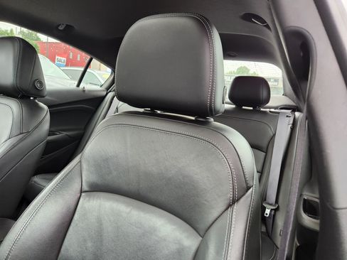 Used 2016 Chevrolet Cruze Premier FWD image 11