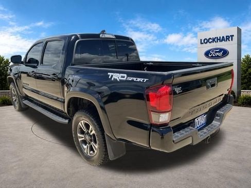 Used 2019 Toyota Tacoma TRD Sport RWD image 5
