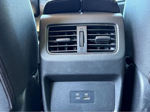 Used 2023 Nissan Rogue SV image 18