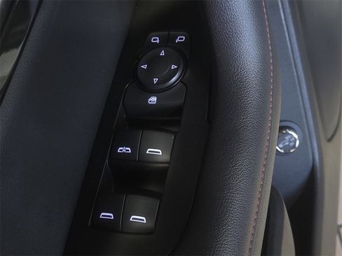 Used 2021 Chevrolet Blazer RS image 18