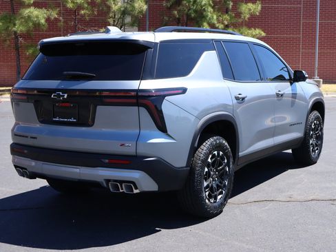 New 2027 Chevrolet Traverse Z71 w/ Driver Confidence Package AWD/4WD image 34