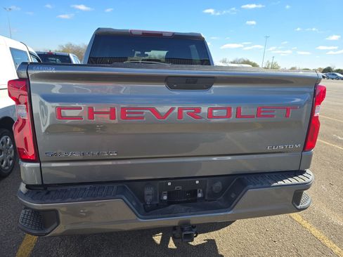 Used 2021 Chevrolet Silverado 1500 Custom image 6
