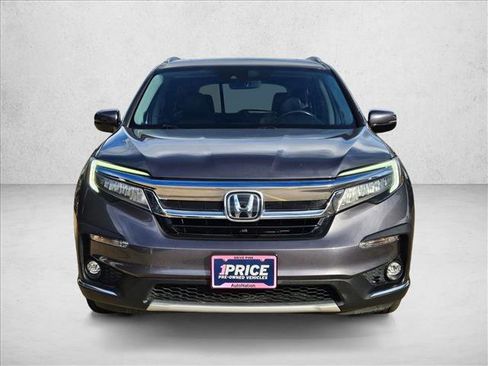 Used 2021 Honda Pilot Touring image 2