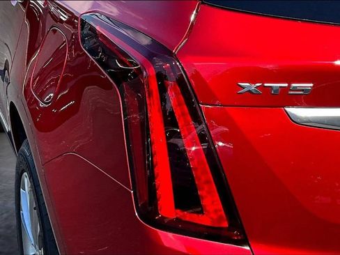 Certified 2024 Cadillac XT5 Premium Luxury w/ Technology Package AWD/4WD image 23