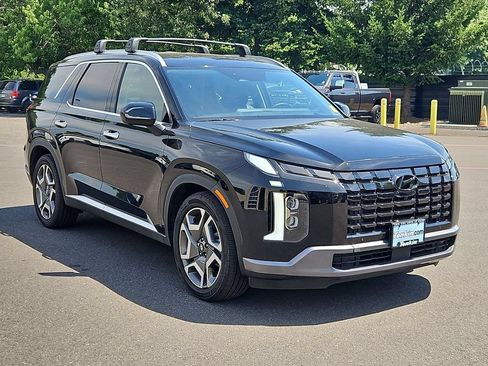 Used 2023 Hyundai Palisade Limited AWD/4WD image 8