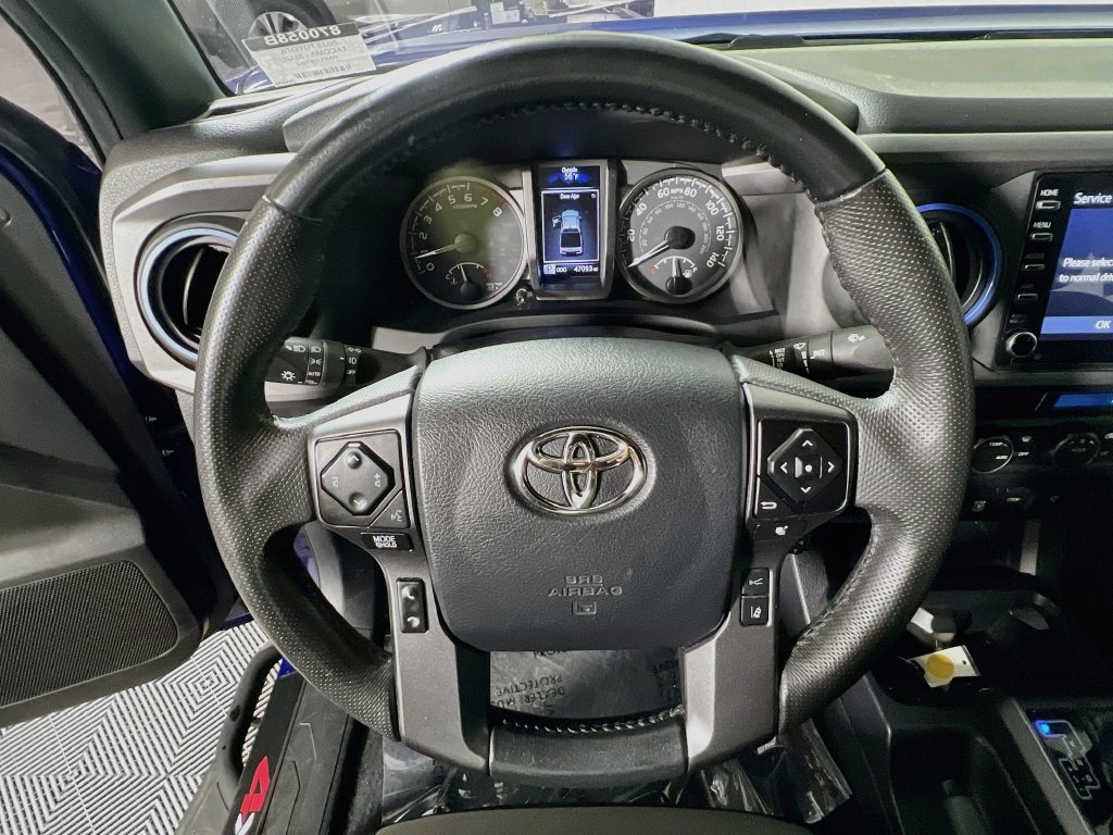 Certified 2023 Toyota Tacoma TRD Off-Road AWD/4WD image 10