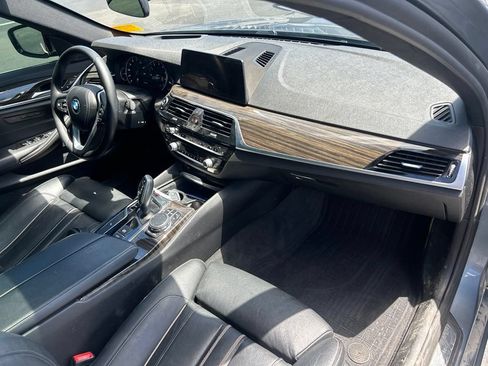 Used 2018 BMW 530i xDrive w/ Premium Package AWD/4WD image 40
