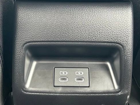 Certified 2025 Toyota Corolla SE w/ Convenience Package FWD image 17