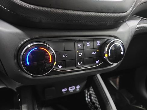Used 2021 Chevrolet TrailBlazer LT w/ Driver Confidence Package FWD image 22