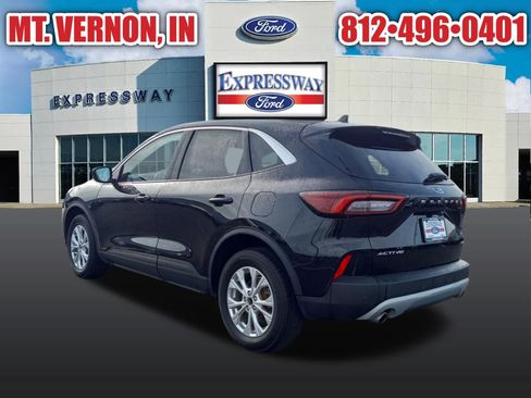 Used 2023 Ford Escape Active w/ Tech Pack #1 AWD/4WD image 9
