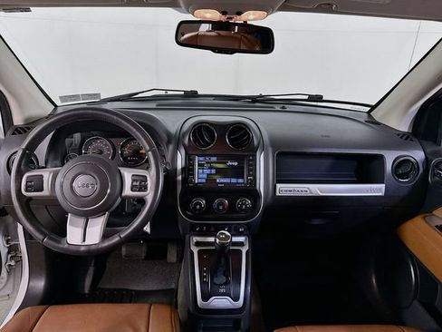 Used 2017 Jeep Compass High Altitude AWD/4WD image 18