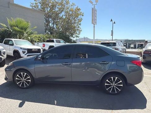 Used 2018 Toyota Corolla SE w/ Carpet Mat Package (TMS) FWD image 9