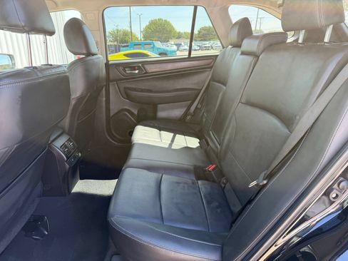 Used 2017 Subaru Outback 2.5i Limited AWD/4WD image 23