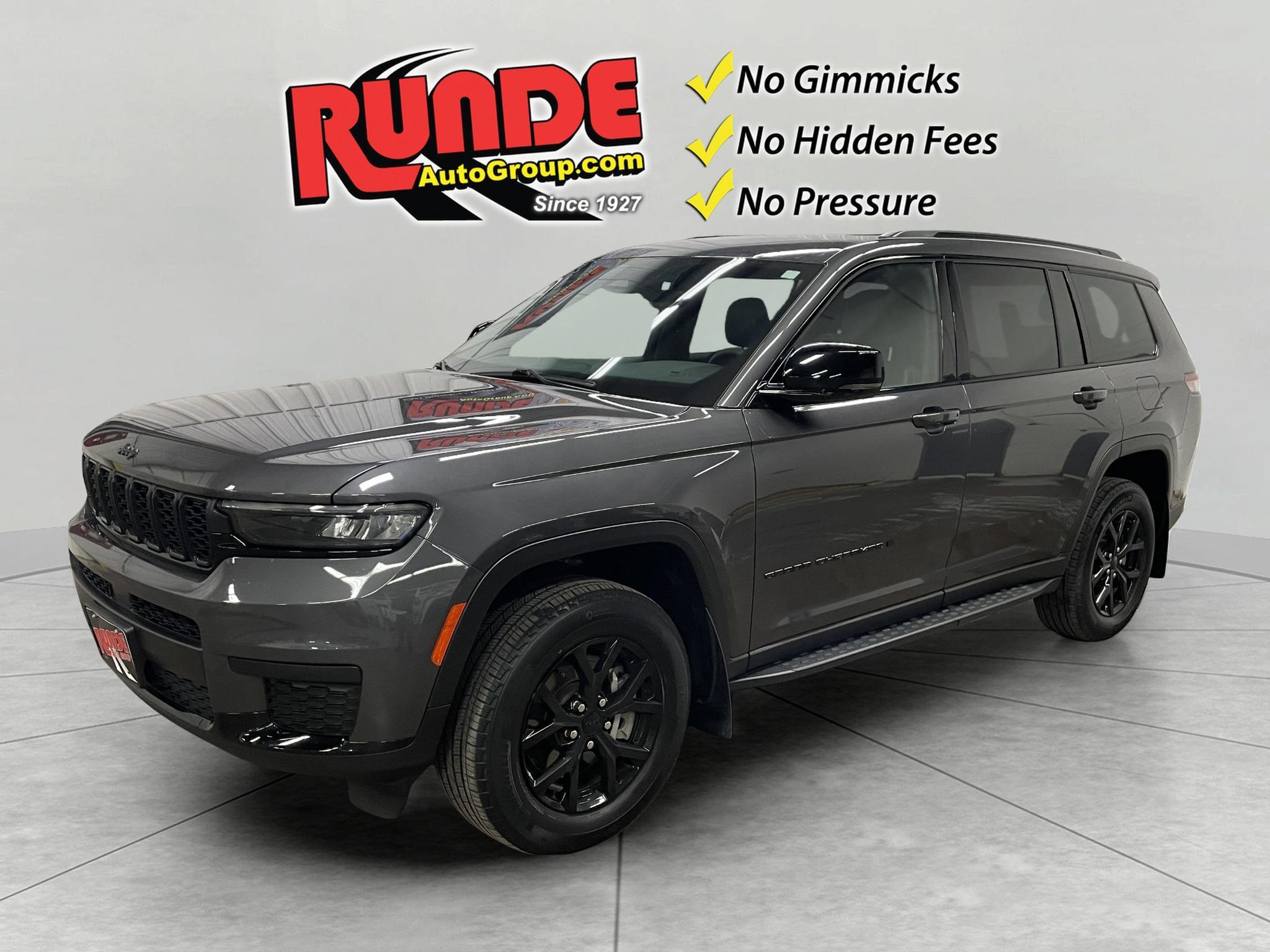 Used 2024 Jeep Grand Cherokee L Laredo AWD/4WD image 1