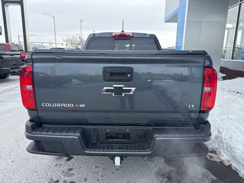 Used 2017 Chevrolet Colorado LT w/ LT Convenience Package image 6