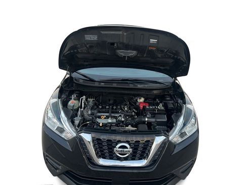 Used 2020 Nissan Kicks SV image 12