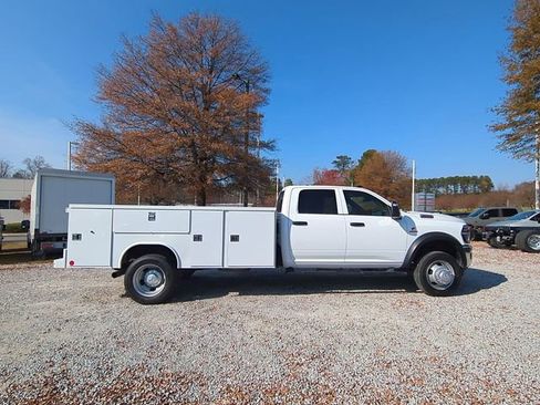 New 2026 RAM 5500 Tradesman w/ Chrome Appearance Group image 6