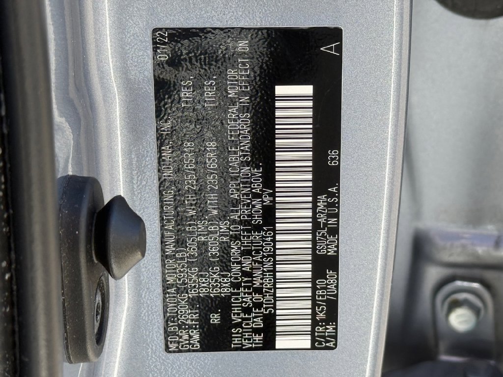 Certified 2022 Toyota Highlander XLE AWD/4WD image 51