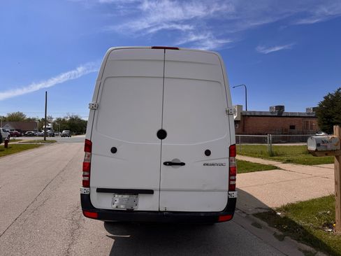 Used 2013 Mercedes-Benz Sprinter 3500 w/ Premium Pkg image 5