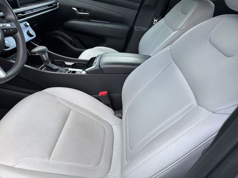 Used 2025 Hyundai Santa Cruz SEL FWD image 3