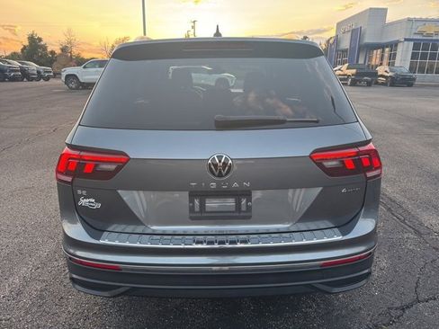 Used 2022 Volkswagen Tiguan SE image 4