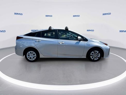 Used 2022 Toyota Prius L Eco FWD image 9