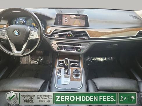 Used 2018 BMW 750i RWD image 24