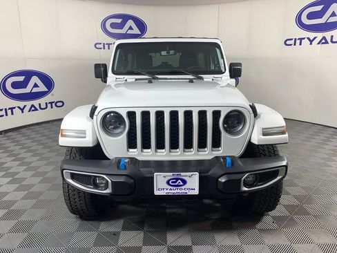 Used 2023 Jeep Wrangler Sahara AWD/4WD image 9