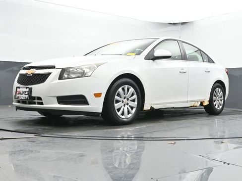 Used 2011 Chevrolet Cruze LT image 40