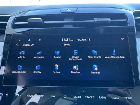 Used 2024 Hyundai Tucson Limited image 18