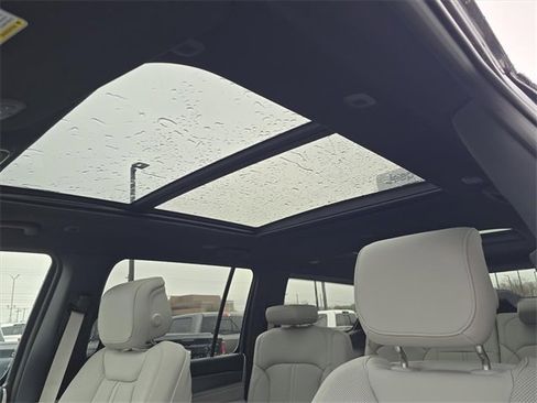 New 2025 Jeep Wagoneer Series II image 10