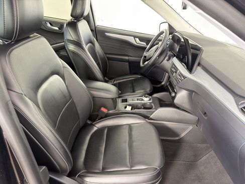 Used 2024 Ford Escape Platinum AWD/4WD image 10