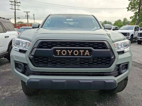 Used 2023 Toyota Tacoma 4x4 Double Cab w/ Trail Edition image 2