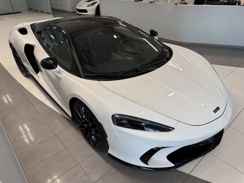 New 2026 McLaren GTS image 7